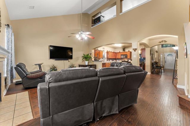 21127 Gatepoint Drive, Houston, TX 77073