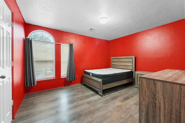 21127 Gatepoint Drive, Houston, TX 77073