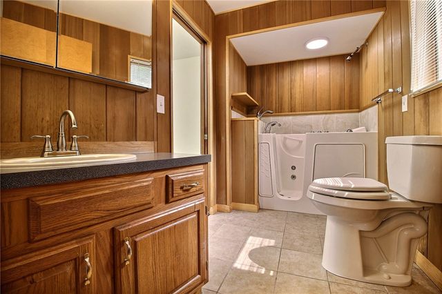 130 Woodville Road, Hopkinton, RI 02832