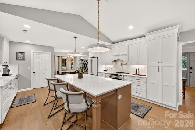 3027 Deep Meadow Lane, Charlotte, NC 28210
