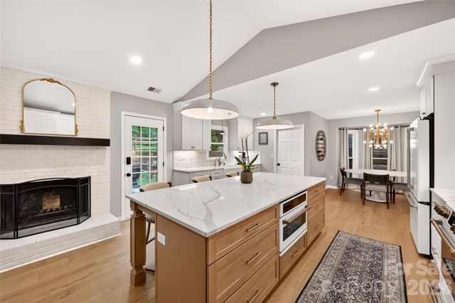 3027 Deep Meadow Lane, Charlotte, NC 28210