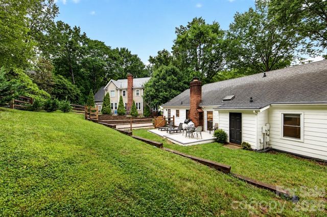 3027 Deep Meadow Lane, Charlotte, NC 28210