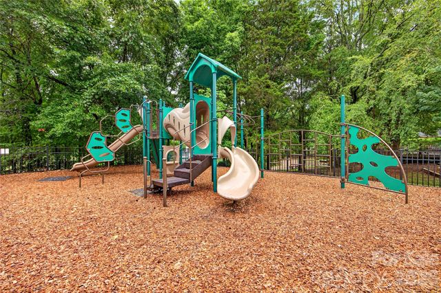 3027 Deep Meadow Lane, Charlotte, NC 28210