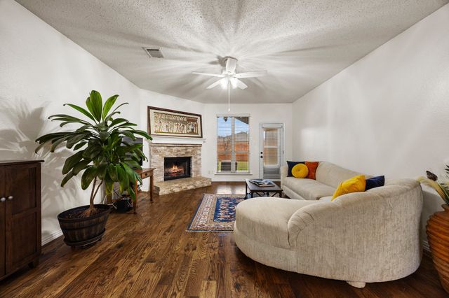 7210 Mercurys Road, Rowlett, TX 75089