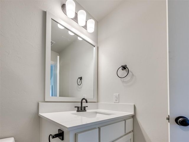 1121 SW 139th Terrace, Oklahoma City, OK 73170