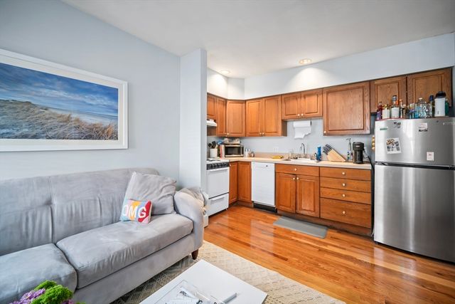 163 W 2nd St. 2, Boston, MA 02127