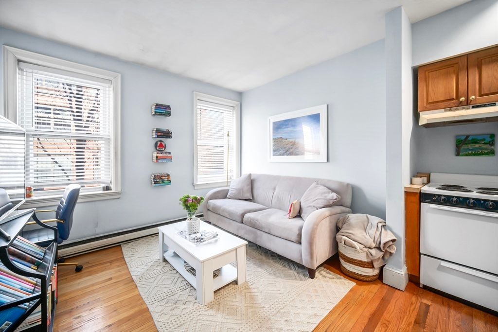 163 W 2nd St. 2, Boston, MA 02127