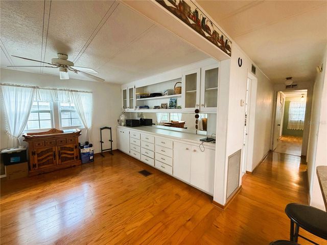 127 ROYAL PALM DRIVE, Leesburg, FL 34748