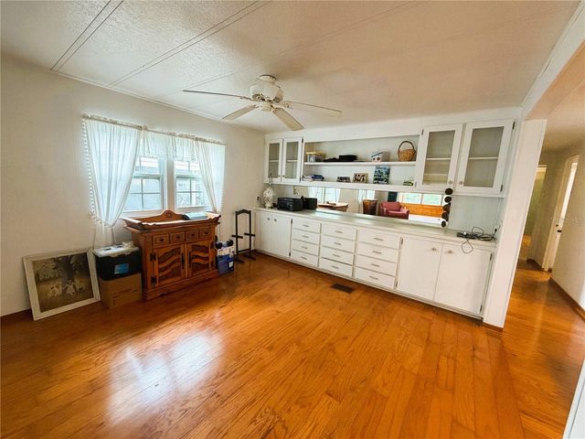 127 ROYAL PALM DRIVE, Leesburg, FL 34748