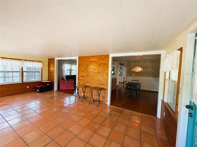 127 ROYAL PALM DRIVE, Leesburg, FL 34748