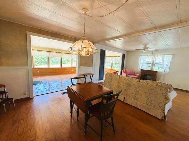 127 ROYAL PALM DRIVE, Leesburg, FL 34748