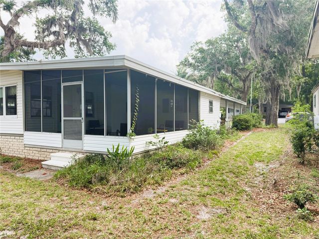 127 ROYAL PALM DRIVE, Leesburg, FL 34748