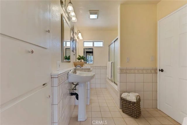 10251 Hadley, Northridge, CA 91324