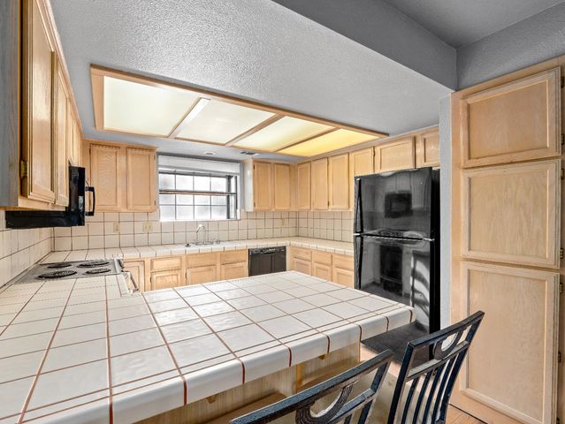 40557 Saddleback Road, Bass Lake, CA 93604