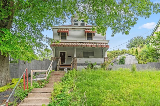 1817 Woodward Ave, Brookline, PA 15226