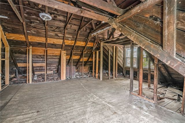 1817 Woodward Ave, Brookline, PA 15226