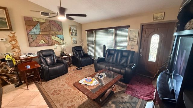 4100 NW 119th Ave, Sunrise, FL 33323