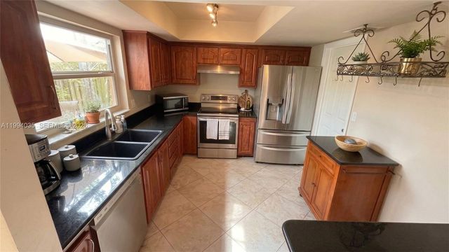 4100 NW 119th Ave, Sunrise, FL 33323