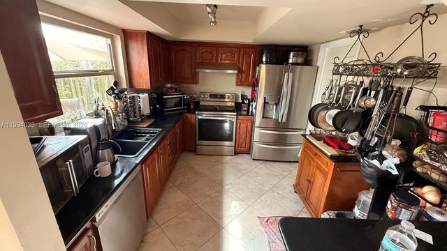 4100 NW 119th Ave, Sunrise, FL 33323