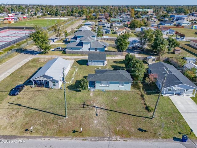 1114 Mckenzie Avenue, Panama City, FL 32401