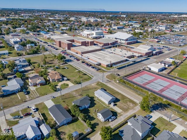 1114 Mckenzie Avenue, Panama City, FL 32401