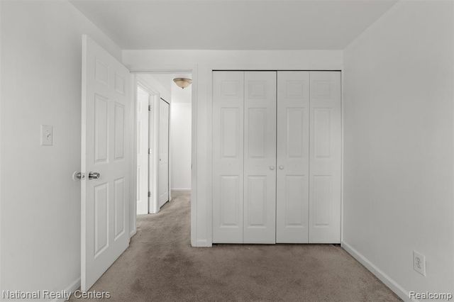 35221 Tall Oaks Drive, Sterling Heights, MI 48312