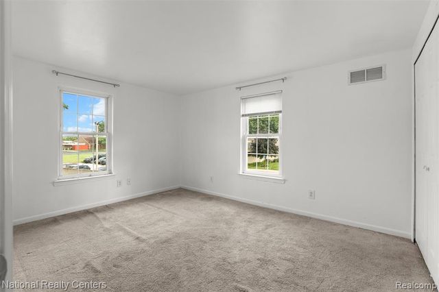 35221 Tall Oaks Drive, Sterling Heights, MI 48312