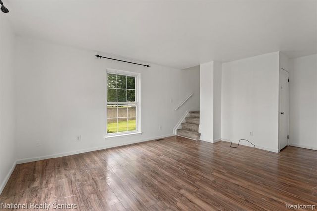 35221 Tall Oaks Drive, Sterling Heights, MI 48312