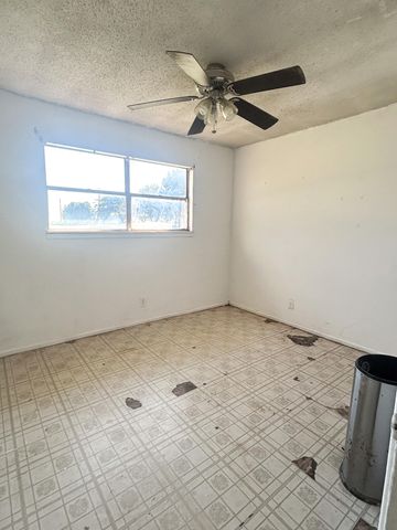 1401 Culpepper Avenue, Wilson, TX 79381