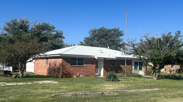1401 Culpepper Avenue, Wilson, TX 79381
