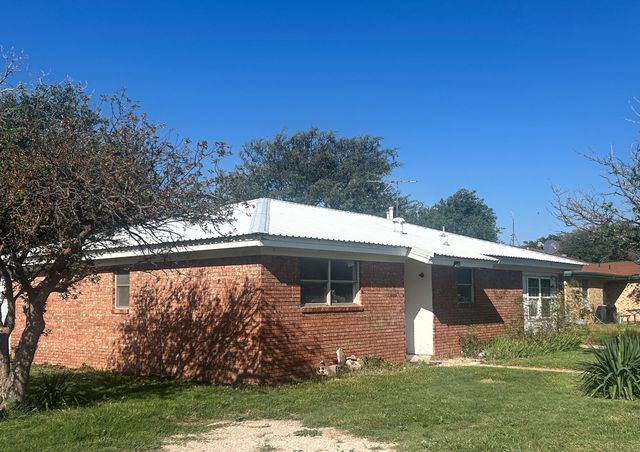 1401 Culpepper Avenue, Wilson, TX 79381
