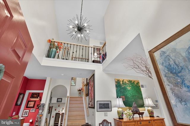 122 CREEKGATE CT, Millersville, PA 17551