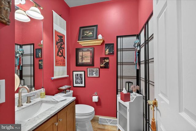 122 CREEKGATE CT, Millersville, PA 17551
