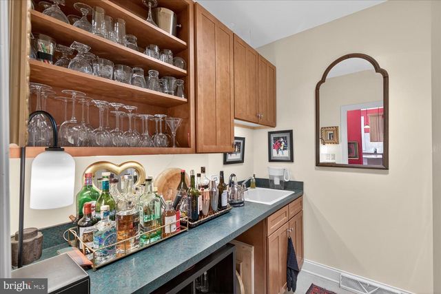 122 CREEKGATE CT, Millersville, PA 17551