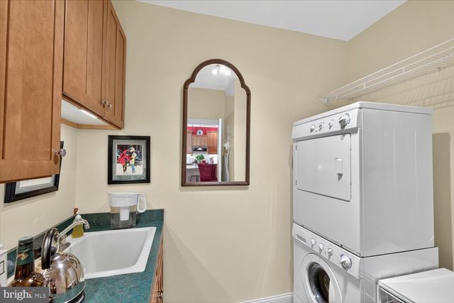 122 CREEKGATE CT, Millersville, PA 17551