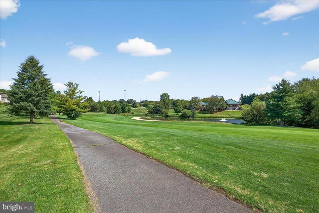 122 CREEKGATE CT, Millersville, PA 17551