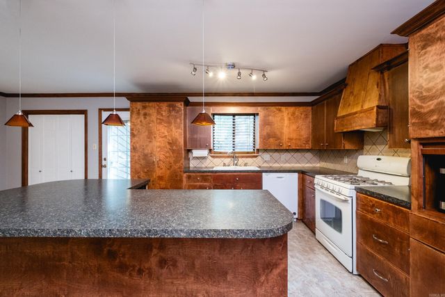 13620 Abinger Drive, Little Rock, AR 72212