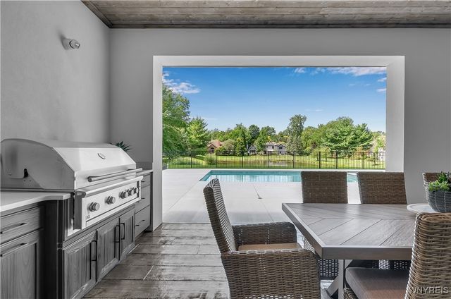 200 Paradise Road, Amherst, NY 14051