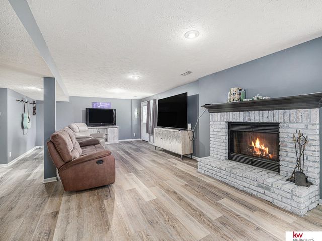 4992 Drexel Street, Omaha, NE 68117