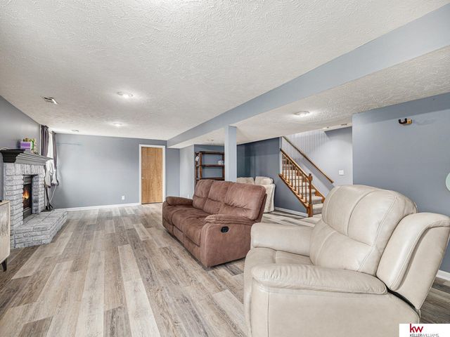 4992 Drexel Street, Omaha, NE 68117