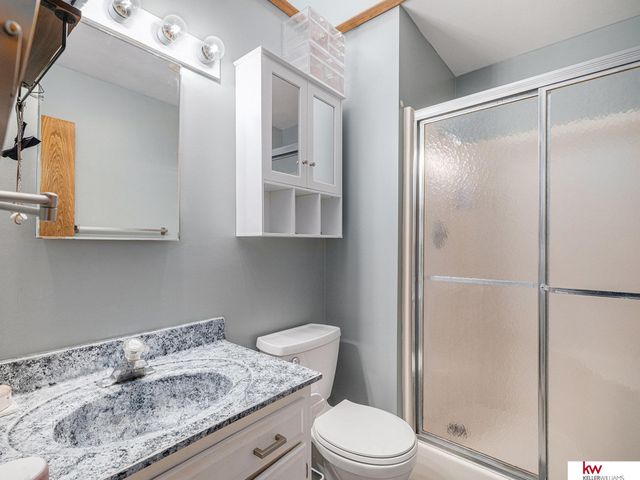 4992 Drexel Street, Omaha, NE 68117