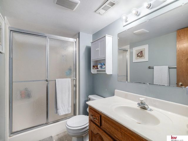 4992 Drexel Street, Omaha, NE 68117