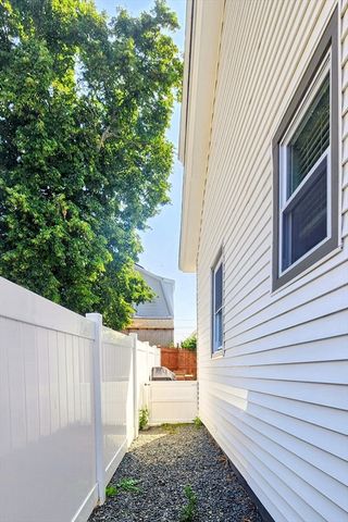 26 Vera St, Revere, MA 02151