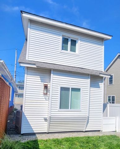 26 Vera St, Revere, MA 02151