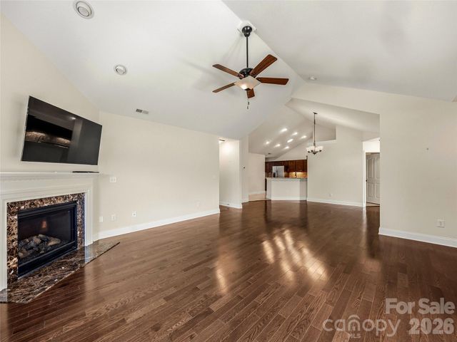 426 Summerfield Place, Flat Rock, NC 28731