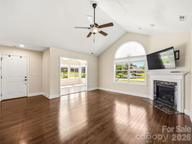 426 Summerfield Place, Flat Rock, NC 28731