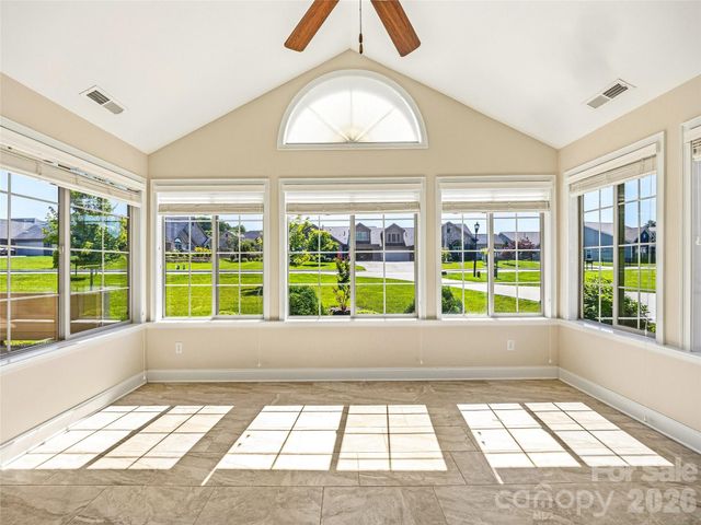 426 Summerfield Place, Flat Rock, NC 28731