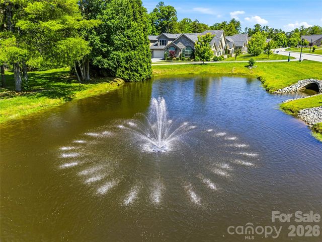 426 Summerfield Place, Flat Rock, NC 28731