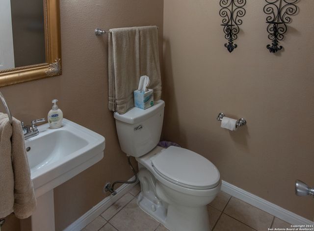 32 Chapel Hill Cir Unit 32, San Antonio, TX 78240