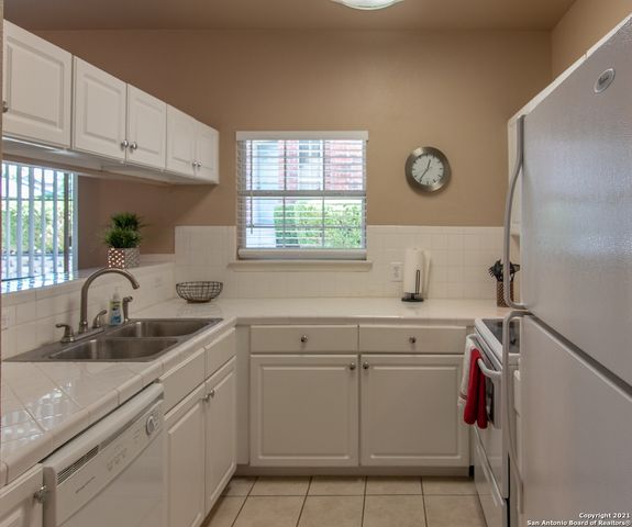 32 Chapel Hill Cir Unit 32, San Antonio, TX 78240